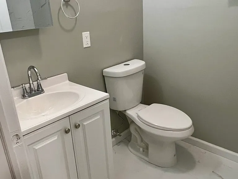 1029 Anna St #2 — Photo 7