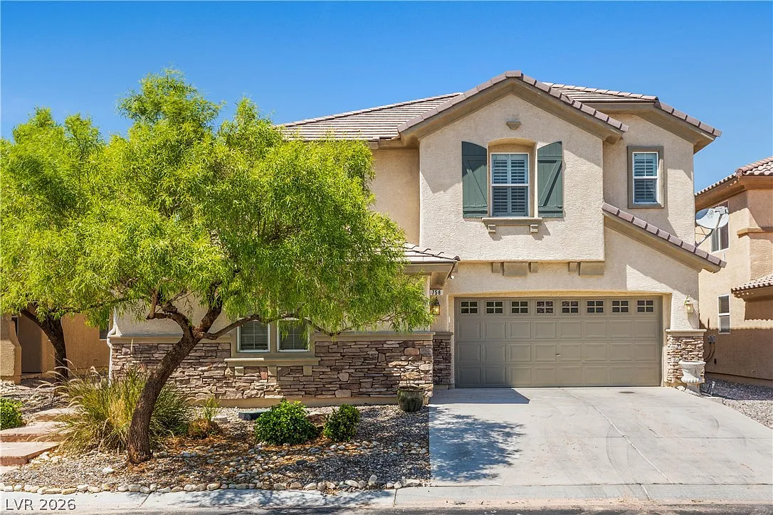 5 bed, 2.5 bath, 3790 sqft, $3,800 — Photo 4