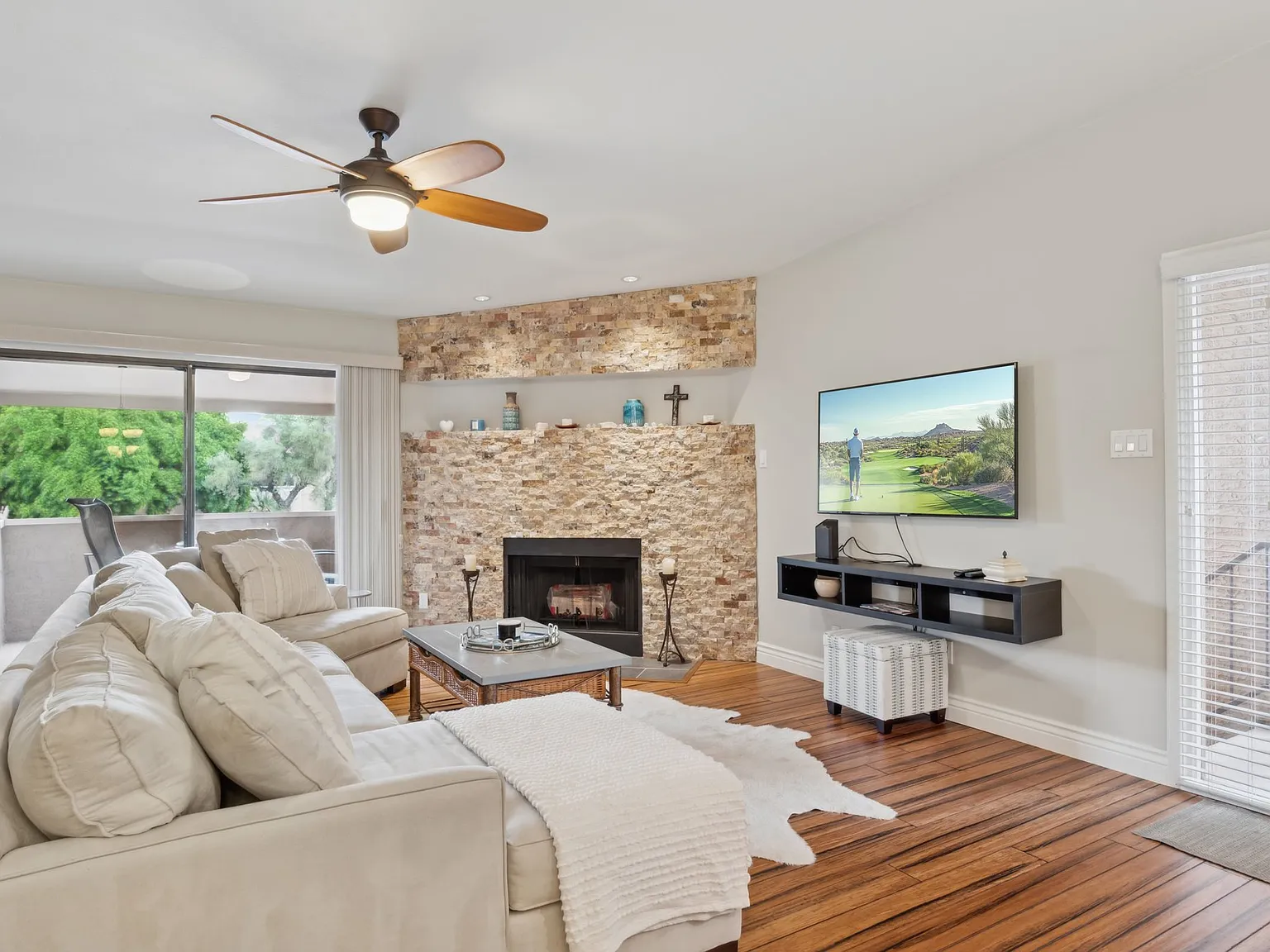 2 bed, 1266 sqft, $3,150 — Photo 2