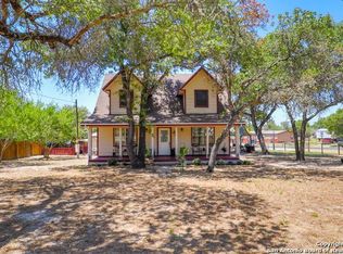 4431 Waterwood Pass Dr, Elmendorf, TX 78112