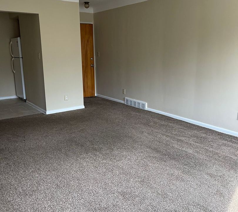 1st image of 17808 Lake Shore Blvd APT 202