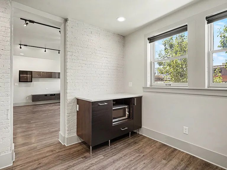 2531 Curtis St #2 — Photo 15