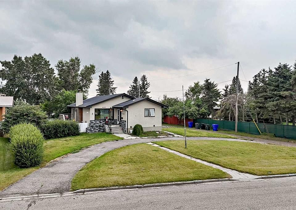 1st image of 4609 N 52nd St