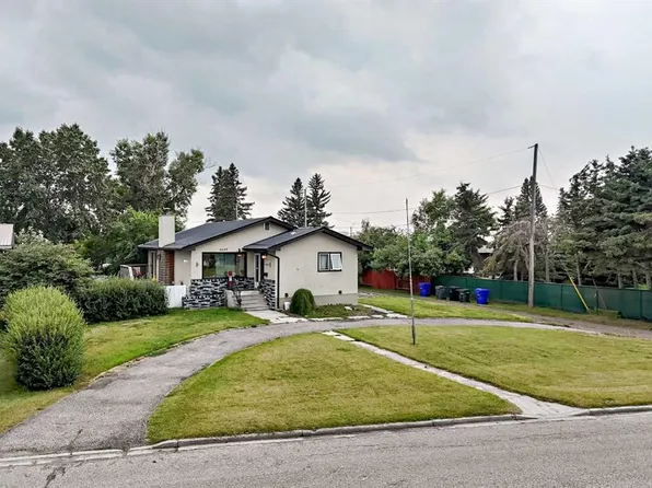 4609 N 52nd St, Olds, AB T4H 1E8