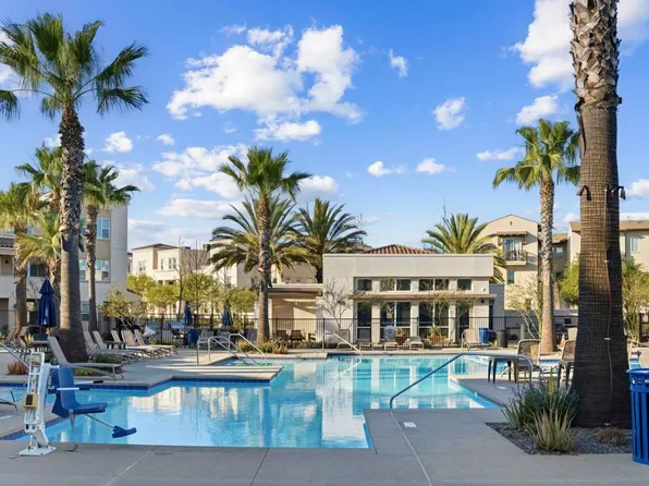 5284 Beachfront Cove St #246, San Diego, CA 92154