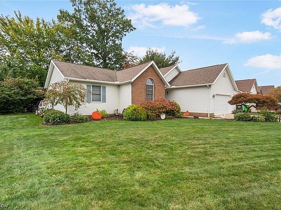 2nd image of 105 Northwood Dr