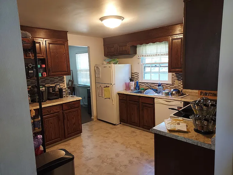 11 Deerfield Dr — Photo 8