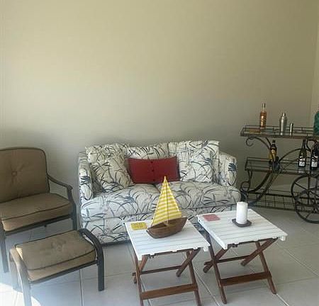 3rd image of 6 Harbour Isle Dr E Unit 102