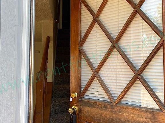 2nd image of 601 W Alpert Ct