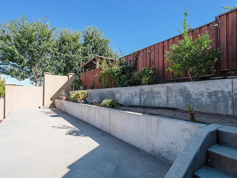 6576 Lopez Way — Photo 34