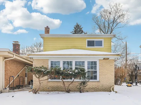 2931 Greenleaf Ave, Wilmette, IL 60091