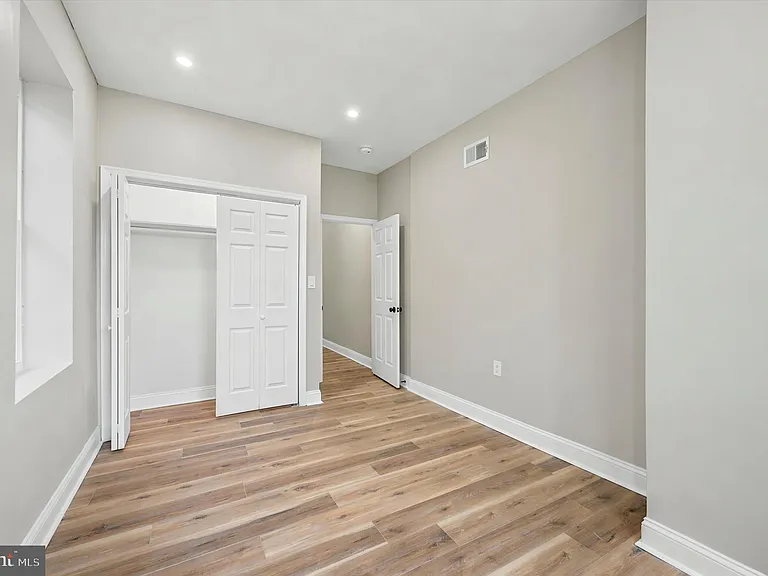 2811 W Albert St — Photo 11