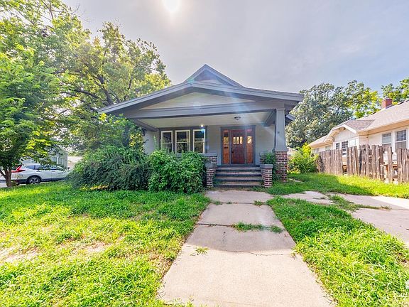 2nd image of 601 N Juliette Ave