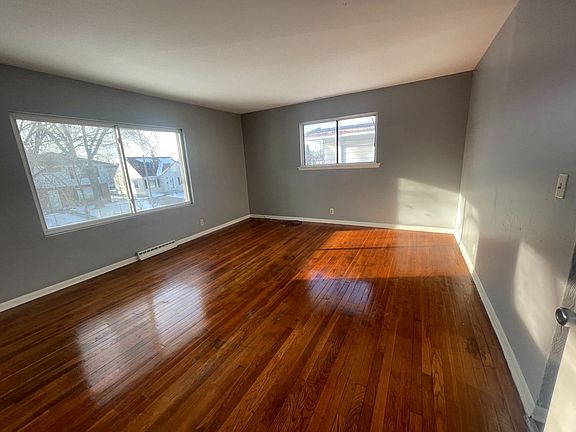2nd image of 5822-5824 N 93rd St
