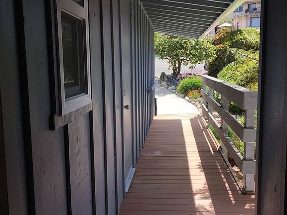 5th image of 2635 Ironwood Ave