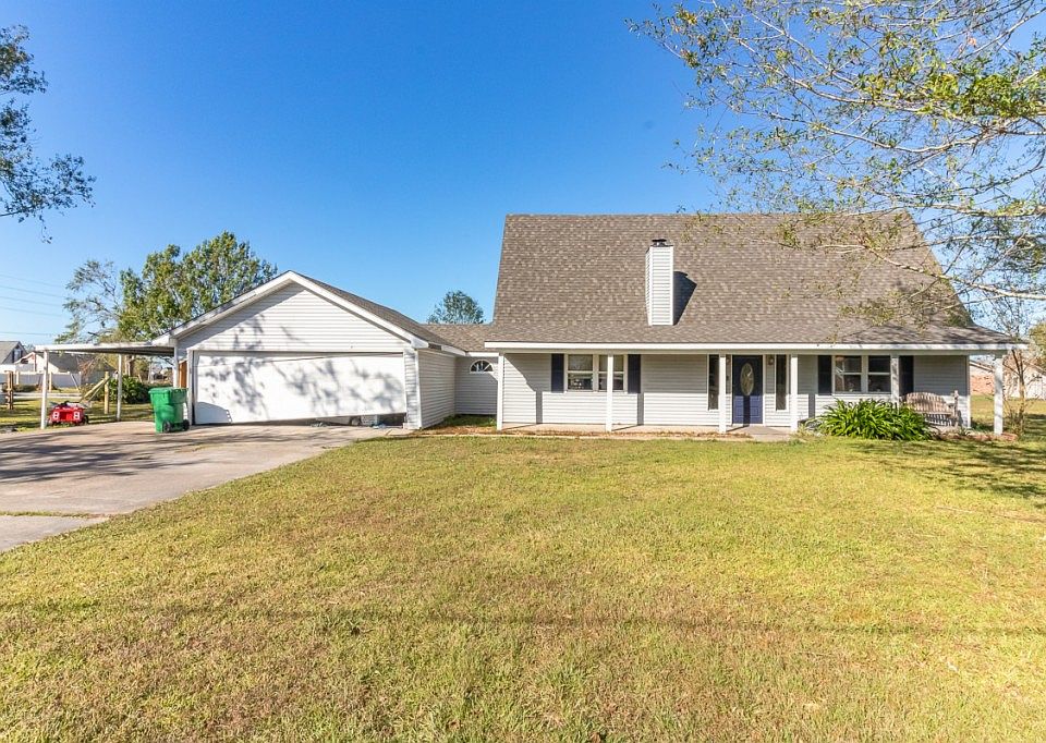 1st image of 714 S Lake Ct
