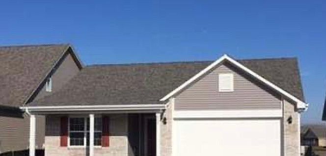 1st image of 566 Farnham Dr
