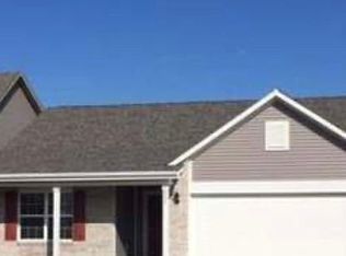 566 Farnham Dr, Westfield, IN 46074