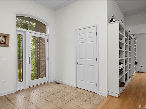 4th image of 3520 Blue Heron Ct