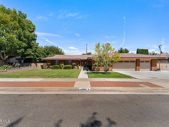 3rd image of 44608 Loneoak Ave