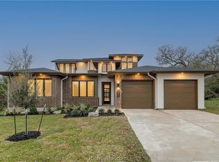 2820 Persimmon Ridge Ct, Bryan, TX 77807
