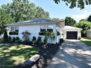 611 Dodson St, Geneva, IL 60134