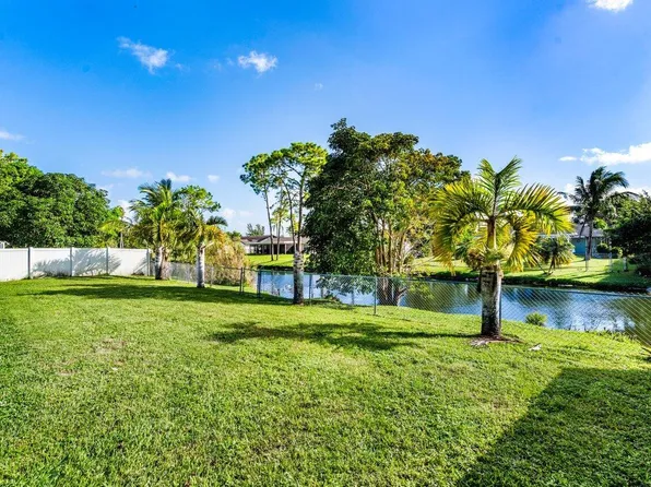 147 Starling Avenue, Royal Palm Beach, FL 33411