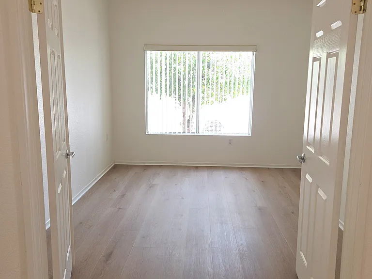 26735 China Dr — Photo 4
