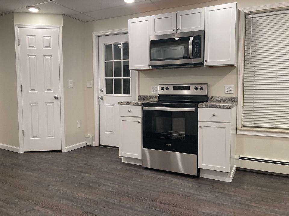 1st image of 157 Hudson Ave APT B