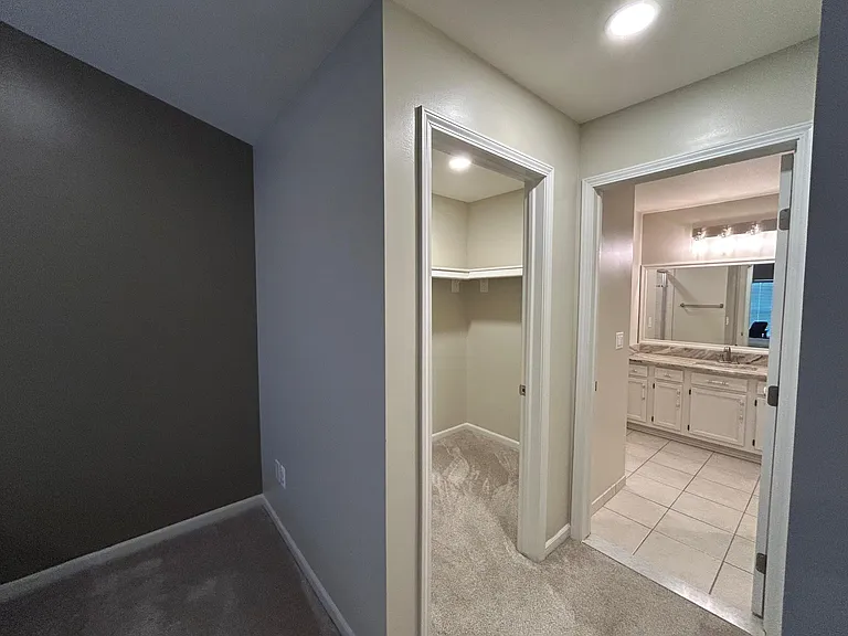 4035 Cornerstone Dr — Photo 34