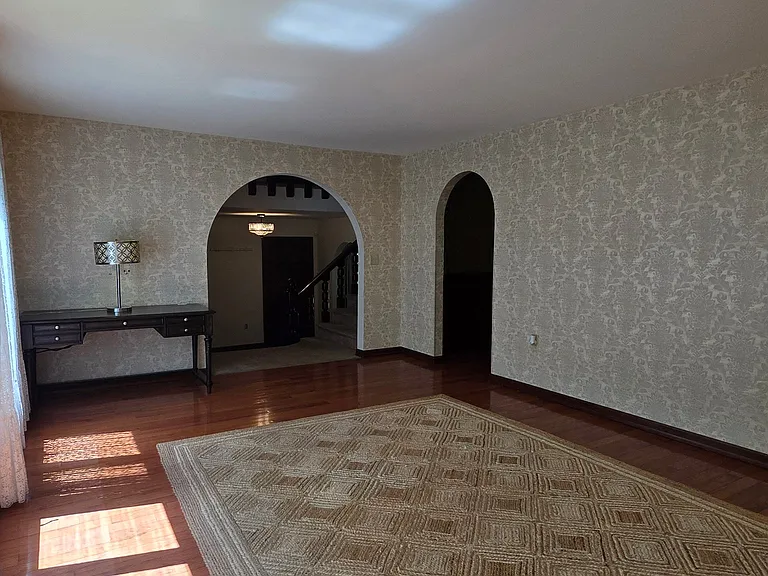 197 Winchester Dr — Photo 13