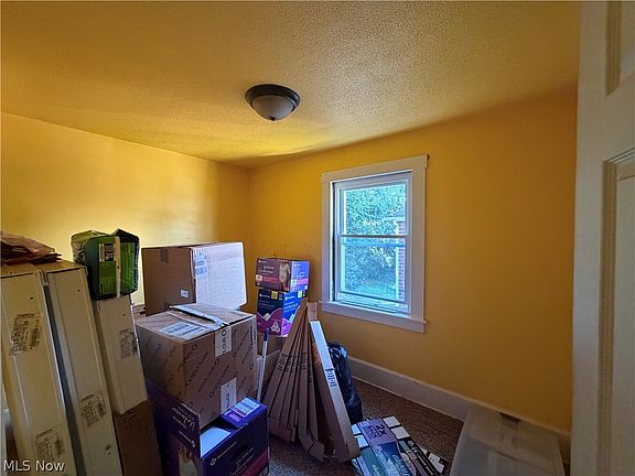 5th image of 447 Garfield St