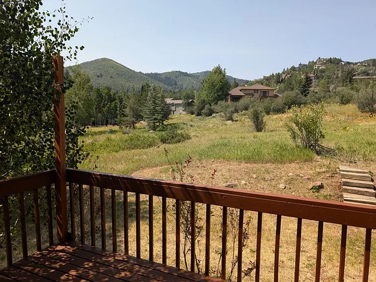 3541 Wagon Wheel Way — Photo 9