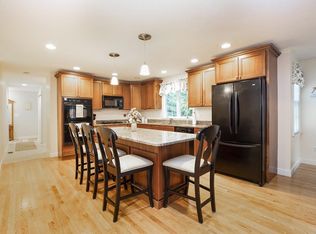2 Wildwood Rd, Norwell, MA 02061