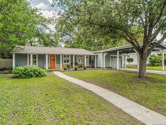 2nd image of 262 WELLESLEY BLVD