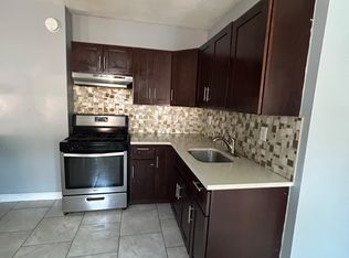 76 Hamilton St #3, Hartford, CT 06106