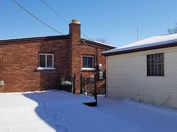 3rd image of 1330 Alvin St