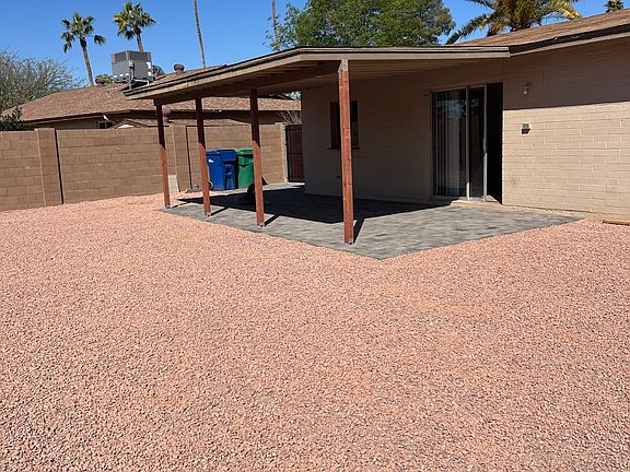 2nd image of 2307 W Calle Iglesia Ave