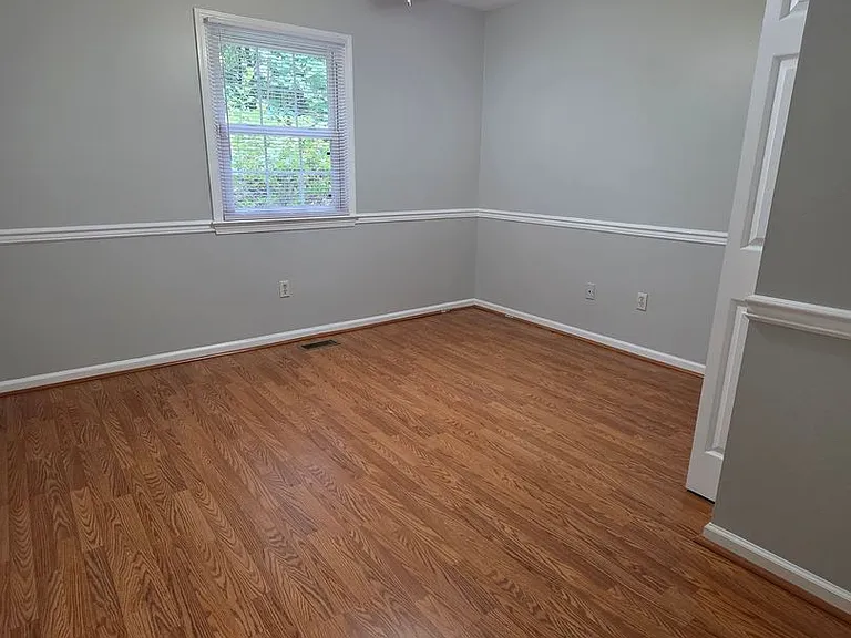 409 Rosewood Ln — Photo 20
