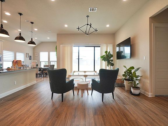 4th image of 20509 Christie Marie Ln