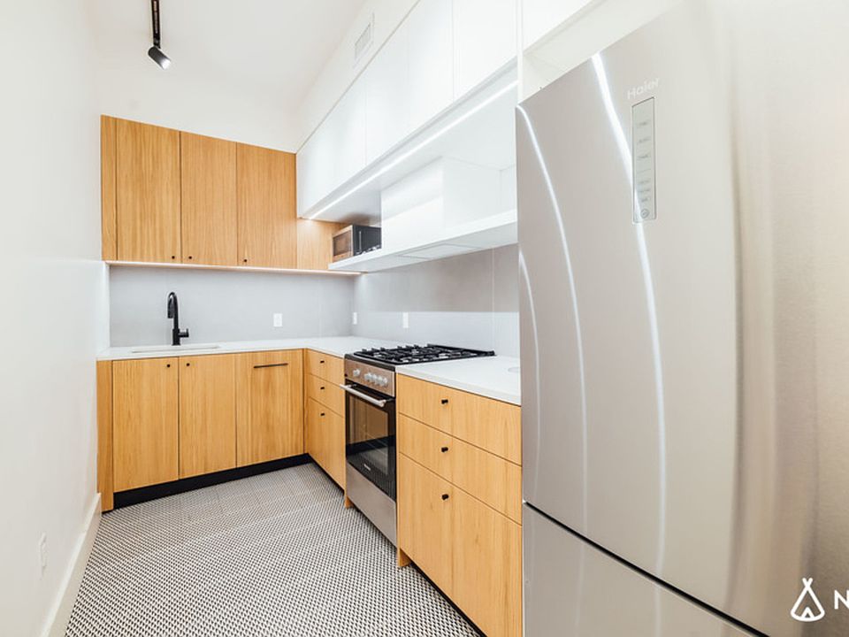 1st image of 633 Marcy Ave #204