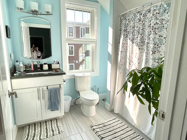 Bathroom (day time)