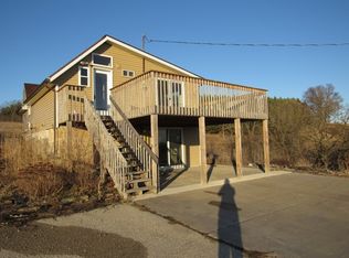 1517 Sandy Rock Rd, Hollandale, WI 53544