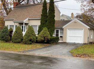 131 English Rd, Rochester, NY 14616