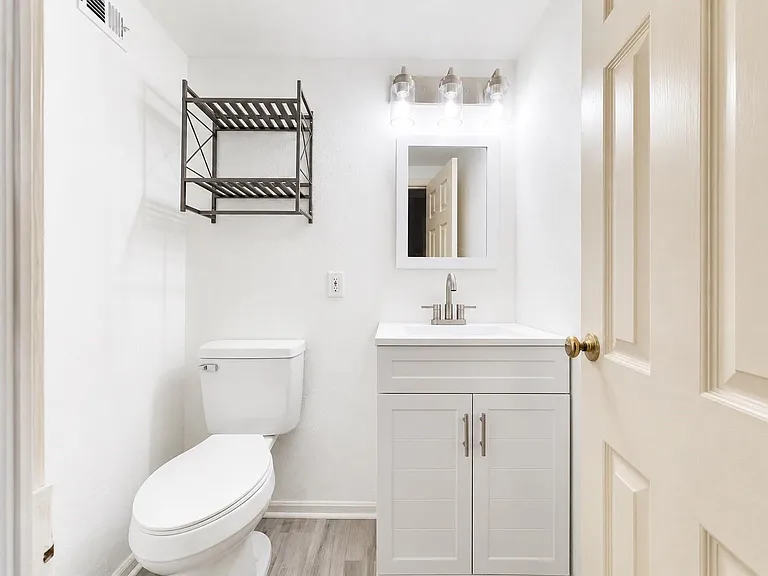 2529 Rio Grande St #91 — Photo 16