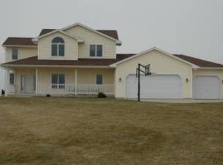 9290 Kellesvig Rd, Mount Horeb, WI 53572
