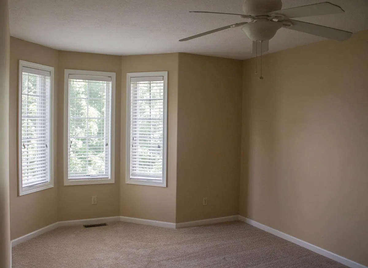 2 bed, 2.5 bath, 1260 sqft, $1,900 — Photo 4