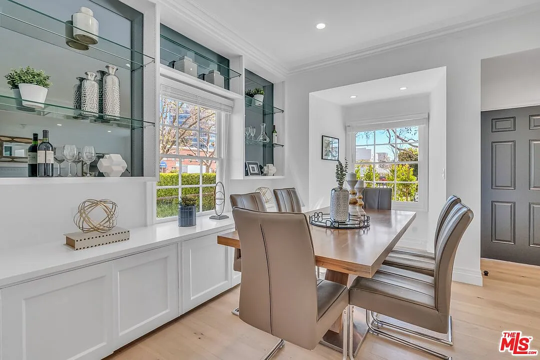 2 bed, 2.5 bath, 1500 sqft, $8,799 — Photo 3