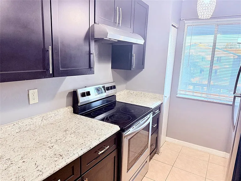 6519 W Newberry Rd #211 — Photo 9