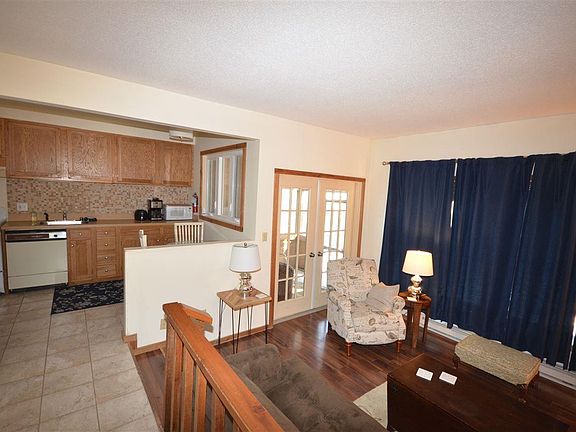 2nd image of 7 South Bch #7